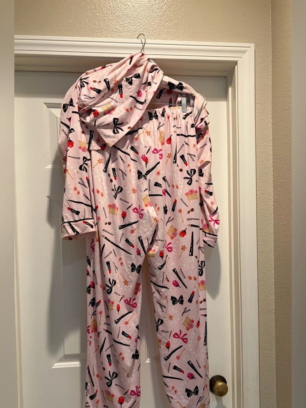 kate spade Pink Floral and Bow Print Pajama Set